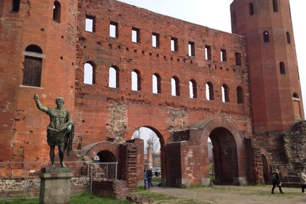 La Casa Di Silvio Ai Giardini Reali Apartman Torino Kültér fotó